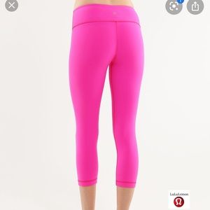 Lululemon Hot Pink Crop Legging